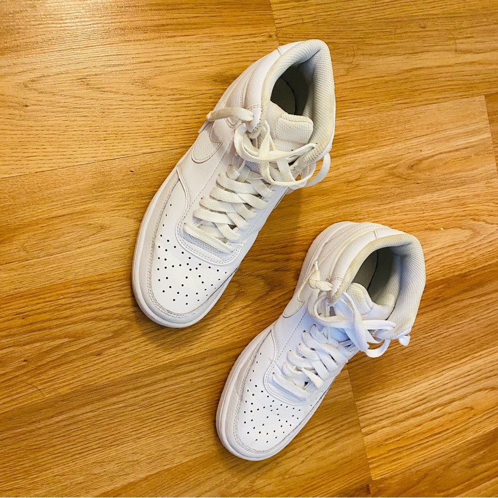 Nike White Women's Sneakers